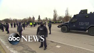 Police crackdown on trucker protest in Windsor Canada [upl. by Nerrad]