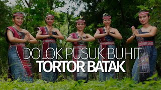 Samosir Island Dancer  Dolok Pusuk Buhit  Tortor batak [upl. by Eelidnarb79]