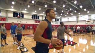 Daryl Dawkins backboard shattering dunk [upl. by Sharp634]